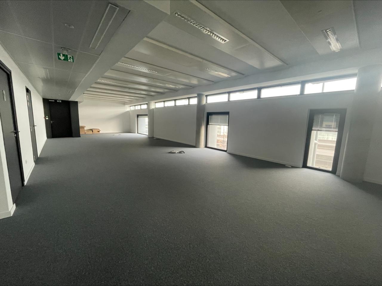 Bureau Lyon 1472m² Location bureau Lyon Rhône OLBUR2423750 34